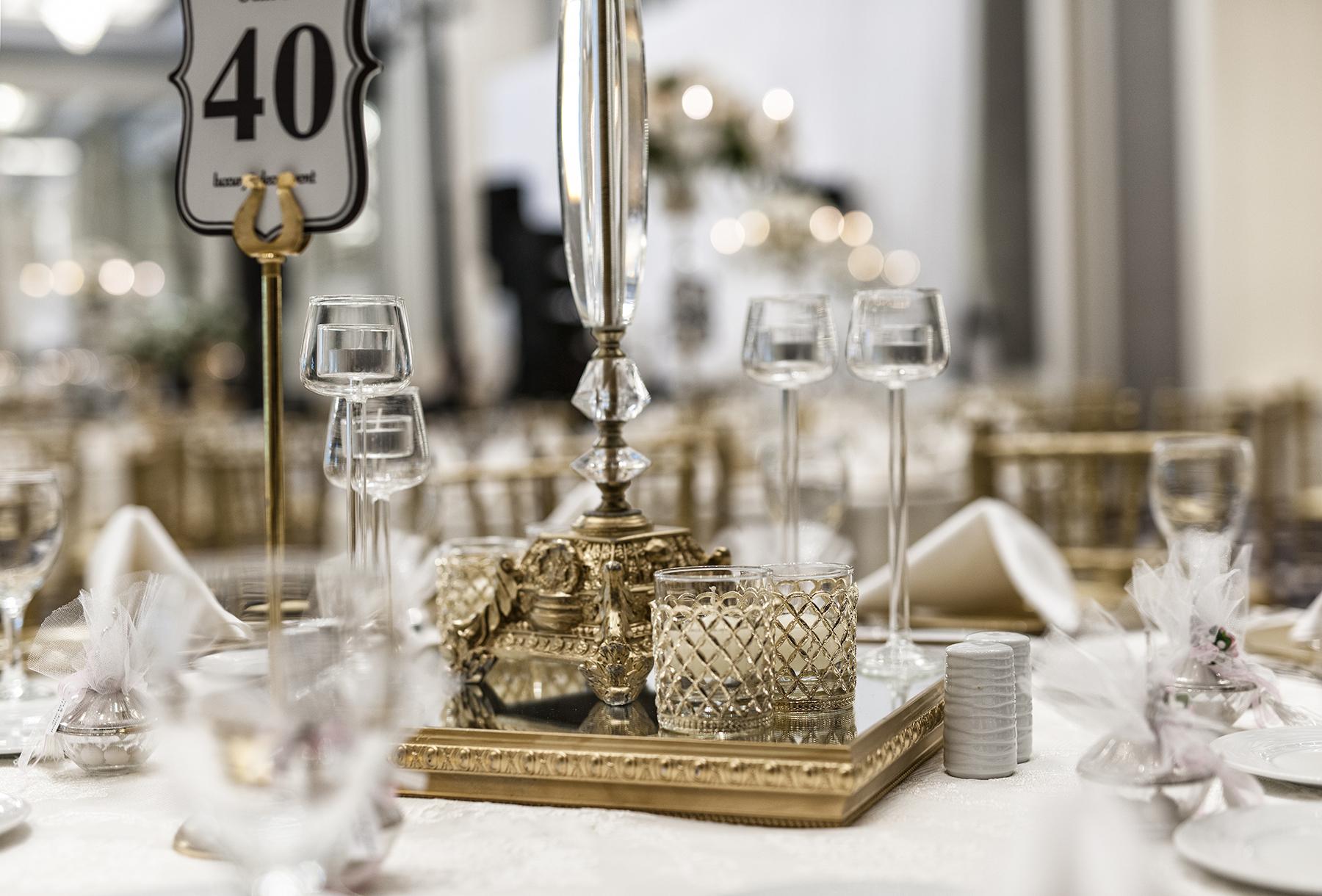 Отель Elite World Grand Istanbul Basin Ekspres Экстерьер фото A table number