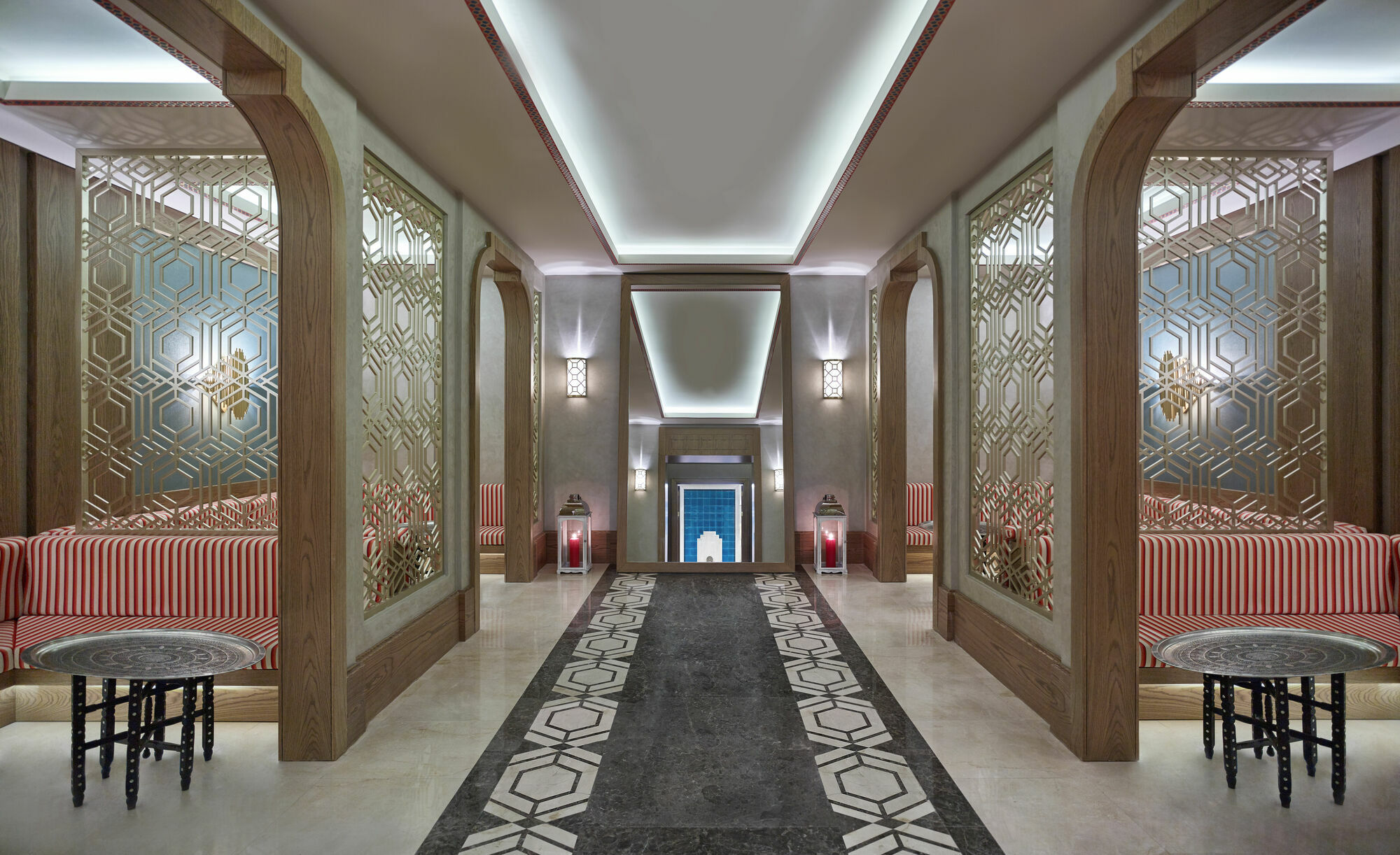 Отель Elite World Grand Istanbul Basin Ekspres Экстерьер фото The interior of the hotel